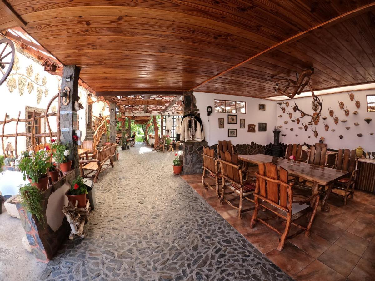 Casa Vlad Hotel Haţeg Eksteriør billede